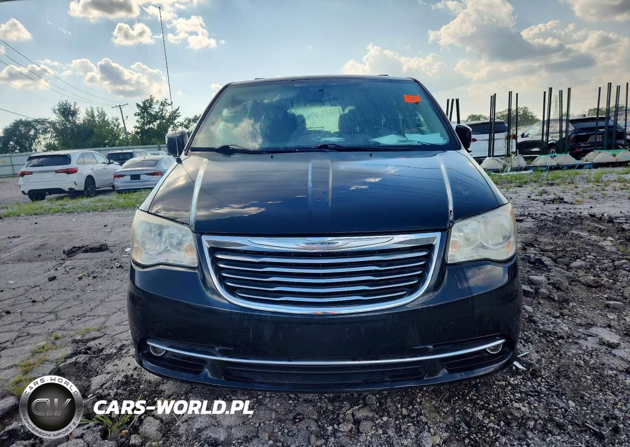 2014 Chrysler Town & Country Touring VIN:2C4RC1BG4ER143075 - 5
