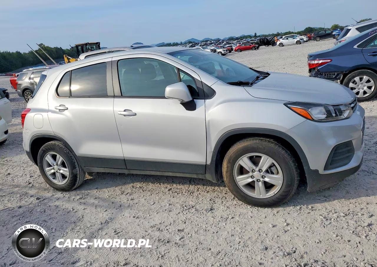 2022 Chevrolet Trax Ls VIN:KL7CJKSMXNB532595 - 4