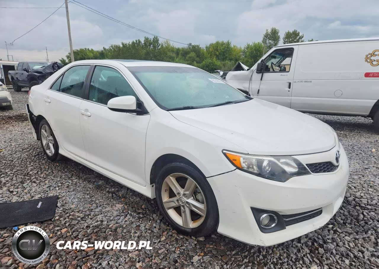 2014 Toyota Camry Se VIN:4T1BF1FK7EU861595 - 4