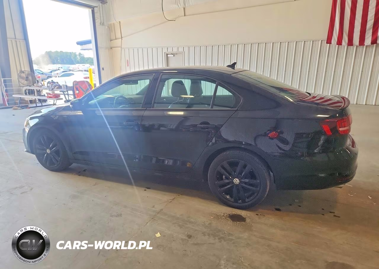 2018 Volkswagen Jetta Sport VIN:3VWD17AJ7JM245274 - 2