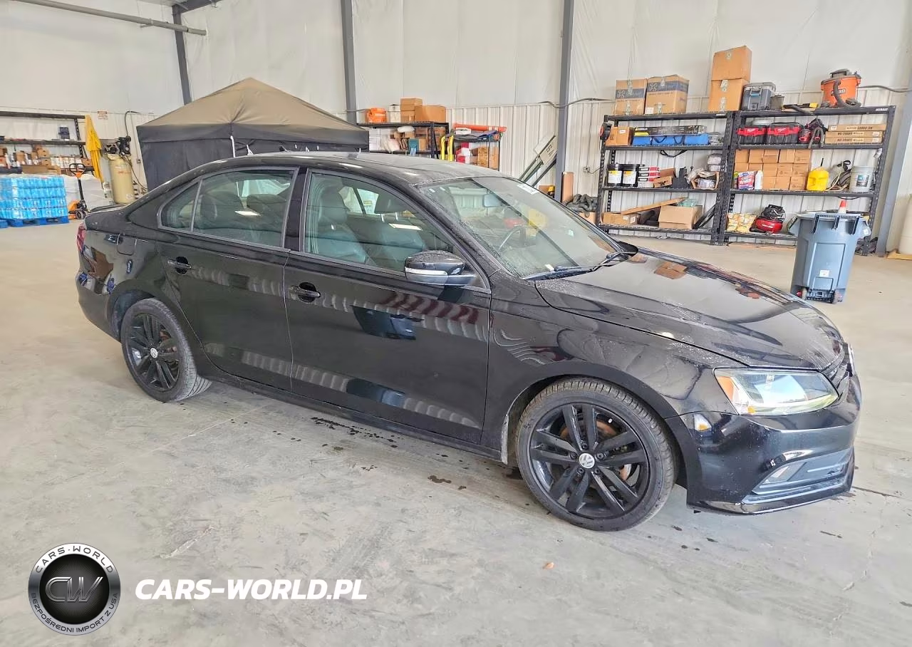 2018 Volkswagen Jetta Sport VIN:3VWD17AJ7JM245274 - 4