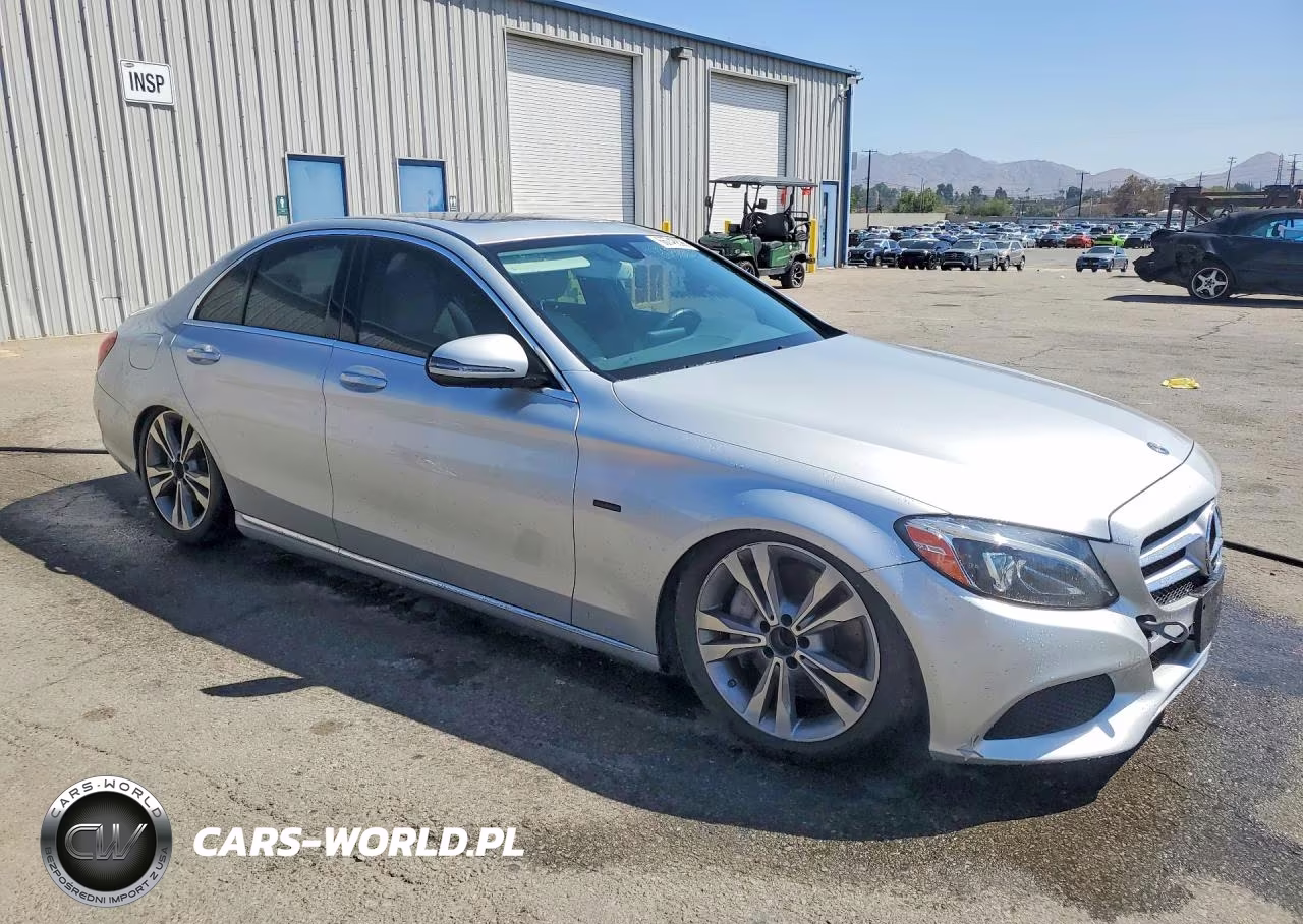 2018 Mercedes-Benz C 350E VIN:55SWF4HB6JU259275 - 4