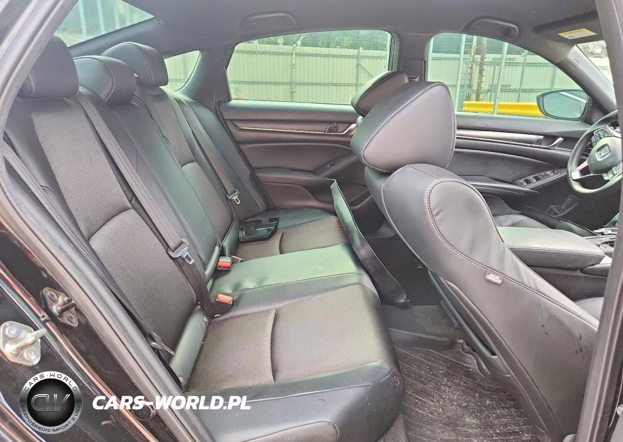 2018 Honda Accord Sport VIN:1HGCV1F39JA172451 - 10