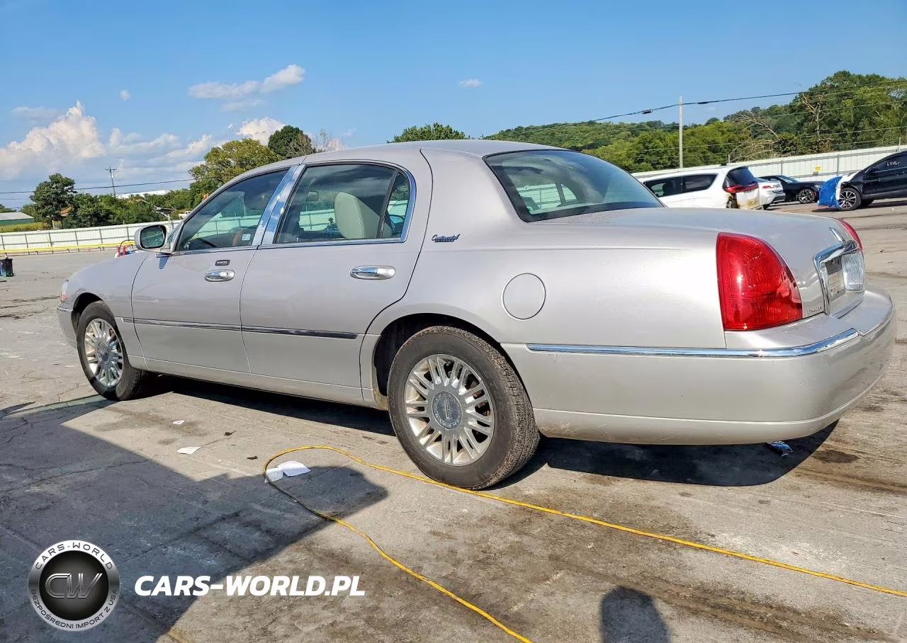 2011 Lincoln Town Car Signature Limited VIN:2LNBL8CV9BX759123 - 2