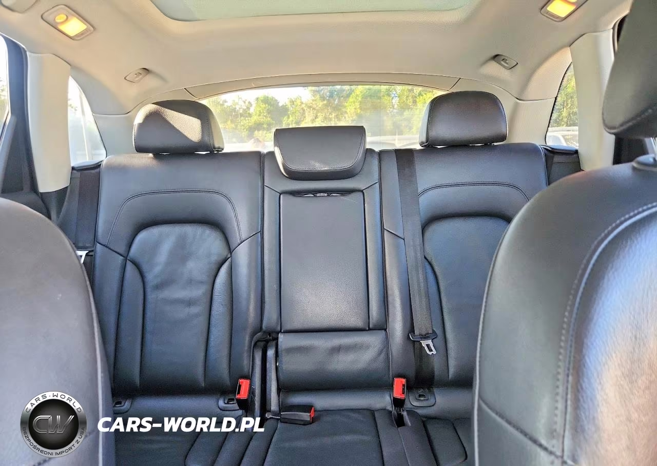 2016 Audi Q5 Premium VIN:WA1C2AFP4GA151424 - 10