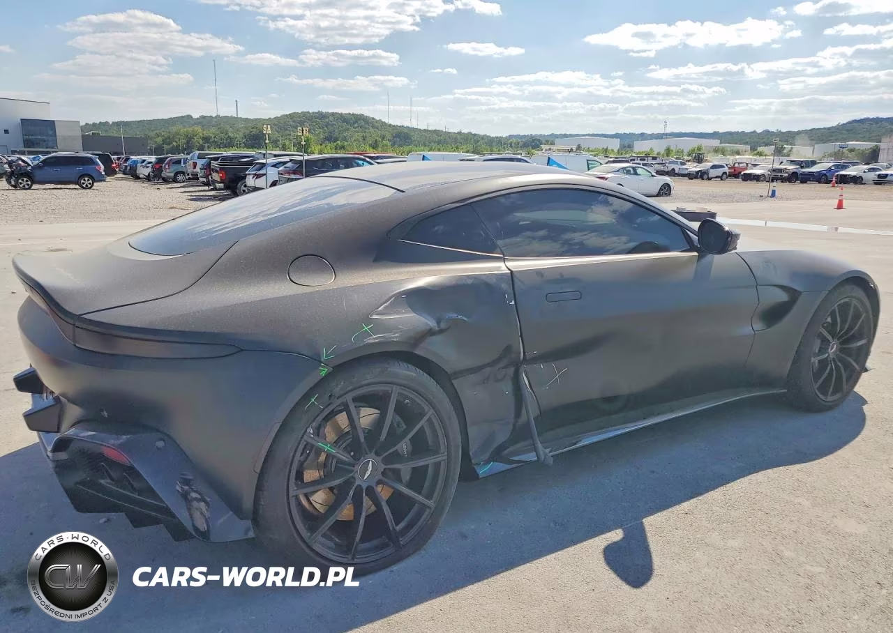 2019 Aston Martin Vantage VIN:SCFSMGAW4KGN02840 - 3