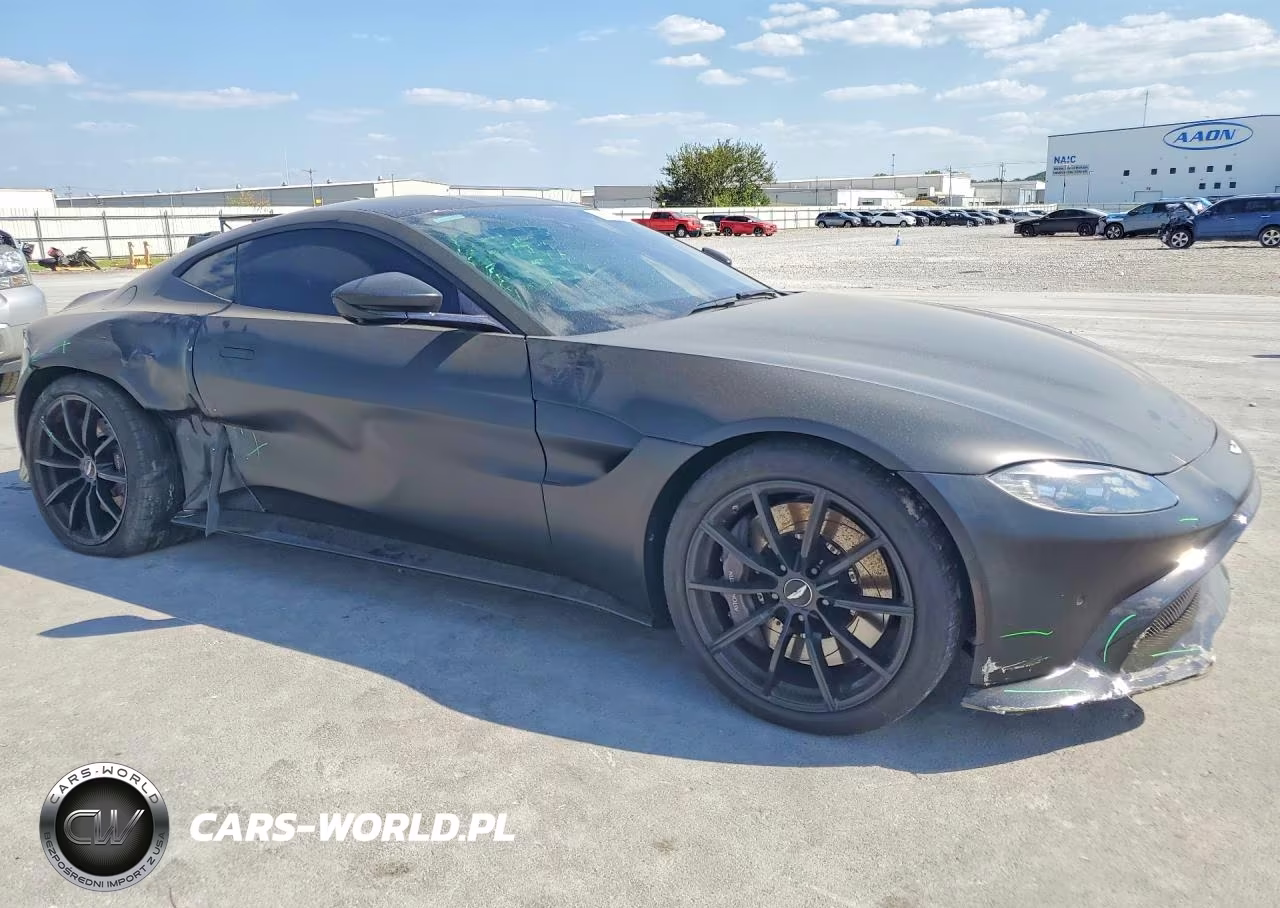 2019 Aston Martin Vantage VIN:SCFSMGAW4KGN02840 - 4