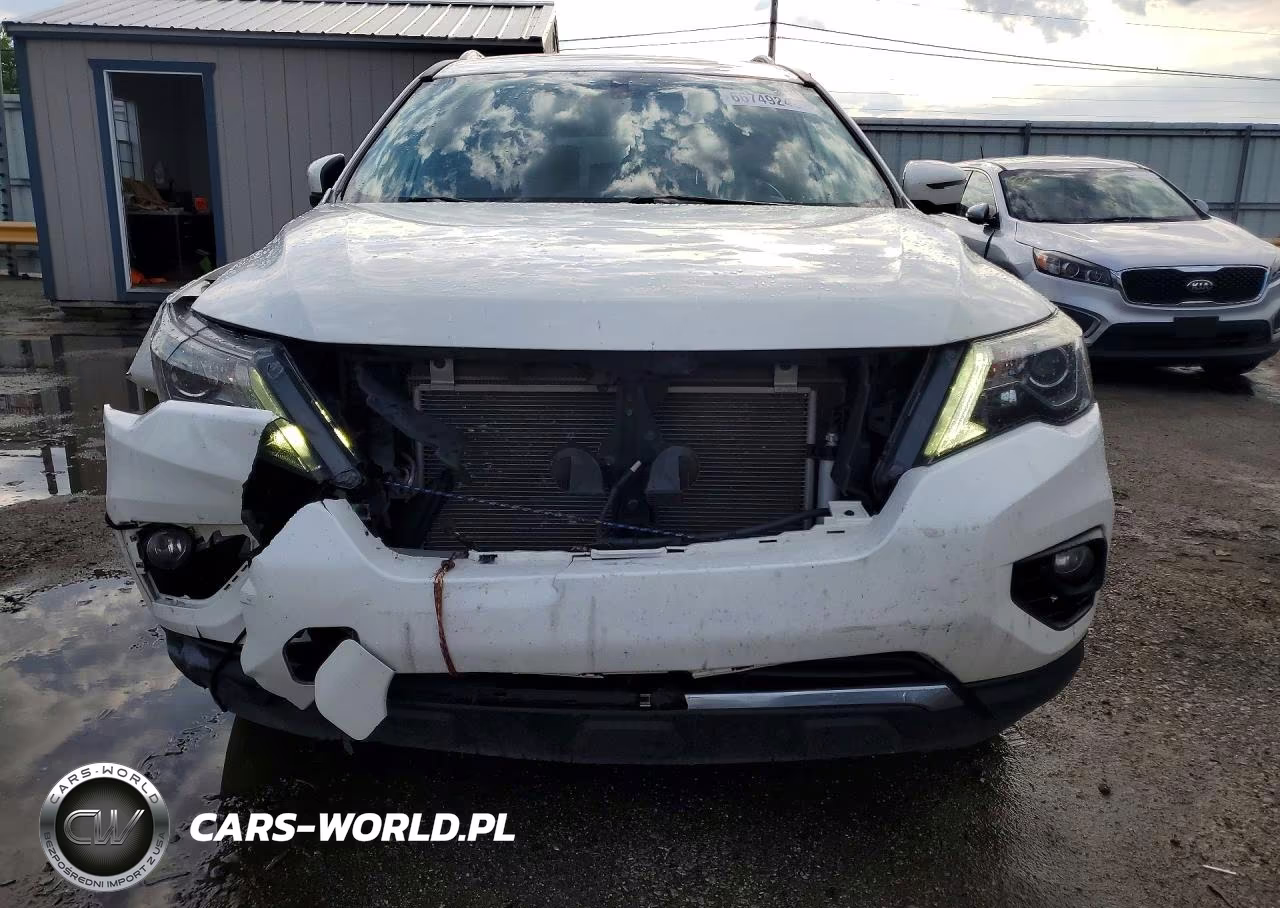 2017 Nissan Pathfinder Platinum VIN:5N1DR2MM3HC678974 - 5