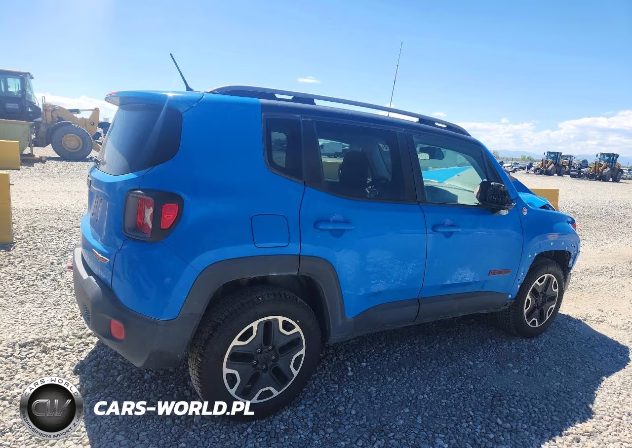 2015 Jeep Renegade Trailhawk VIN:ZACCJBCT8FPB44068 - 3