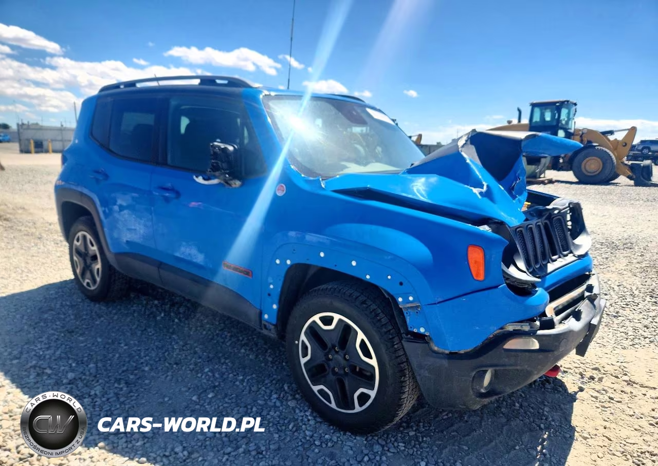 2015 Jeep Renegade Trailhawk VIN:ZACCJBCT8FPB44068 - 4
