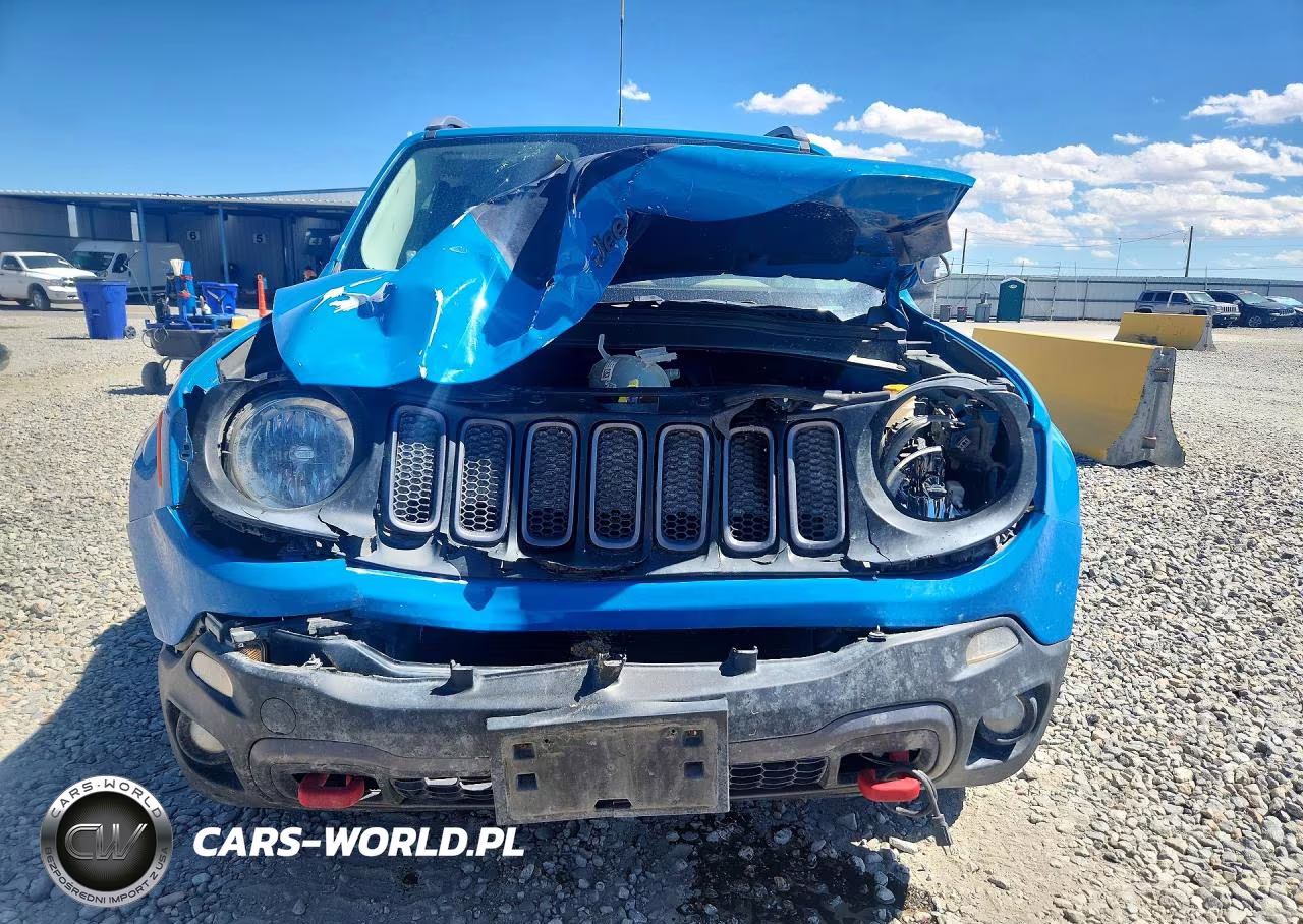 2015 Jeep Renegade Trailhawk VIN:ZACCJBCT8FPB44068 - 5
