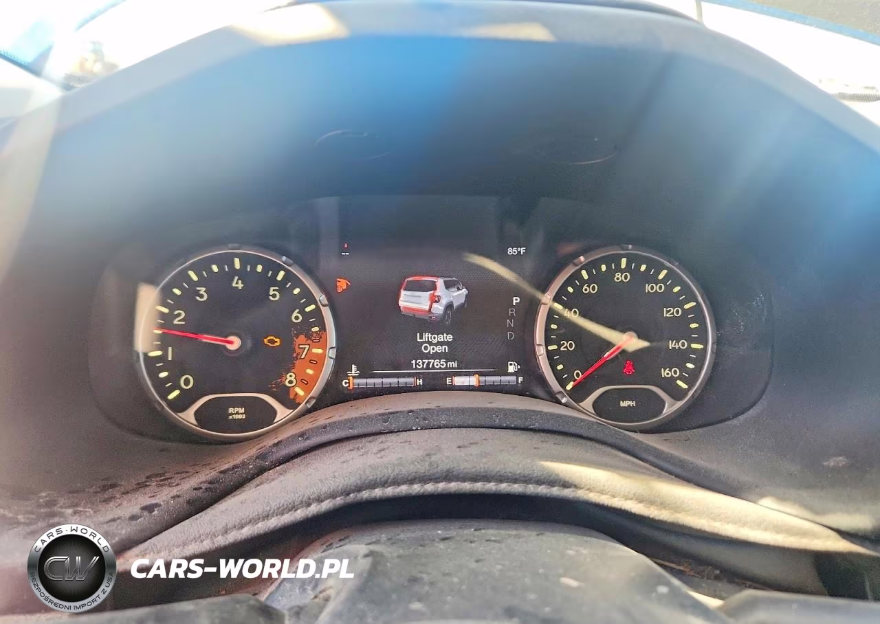 2015 Jeep Renegade Trailhawk VIN:ZACCJBCT8FPB44068 - 9