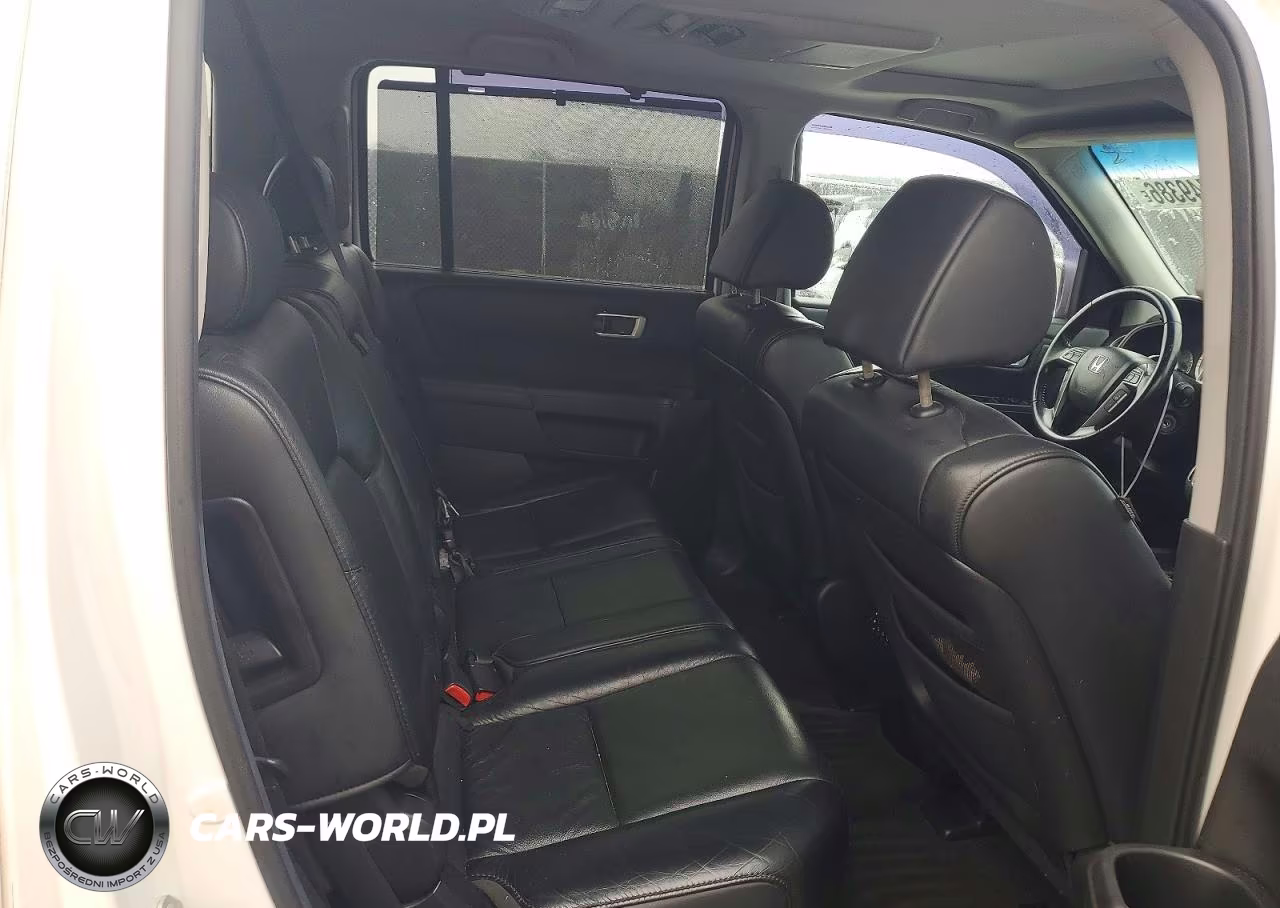 2011 Honda Pilot Touring VIN:5FNYF3H97BB052249 - 10