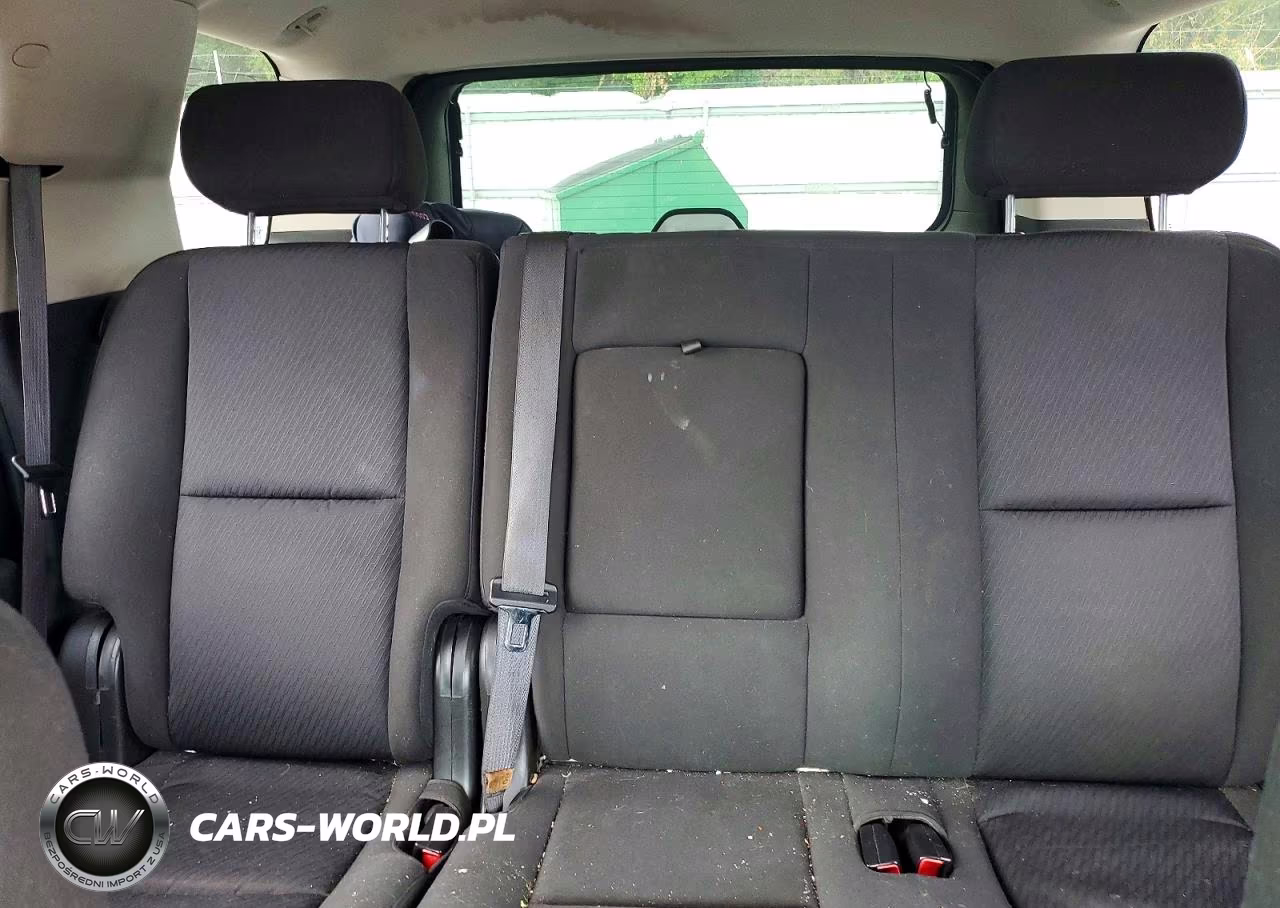 2010 Chevrolet Tahoe K1500 Ls VIN:1GNUKAE0XAR132648 - 10