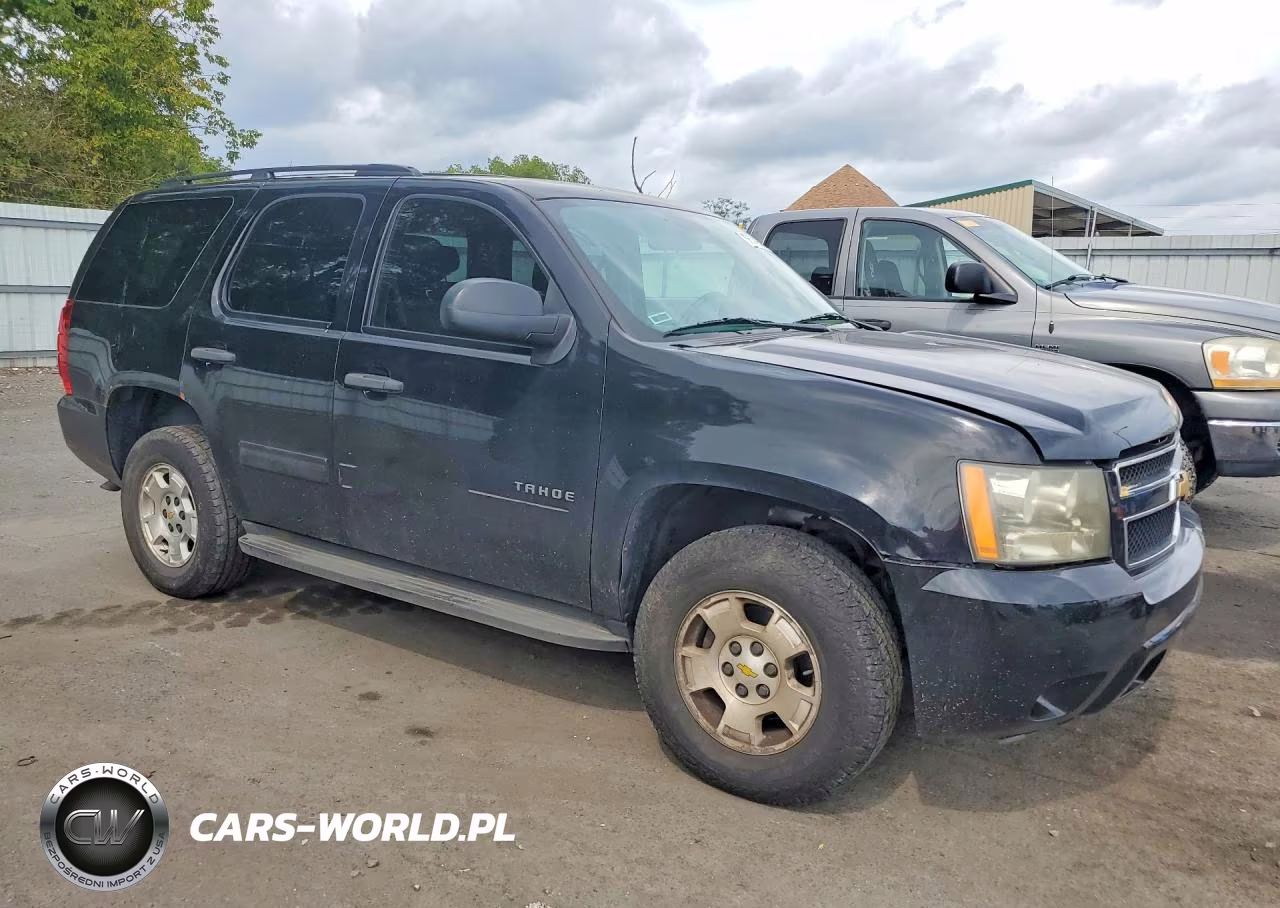 2010 Chevrolet Tahoe K1500 Ls VIN:1GNUKAE0XAR132648 - 4