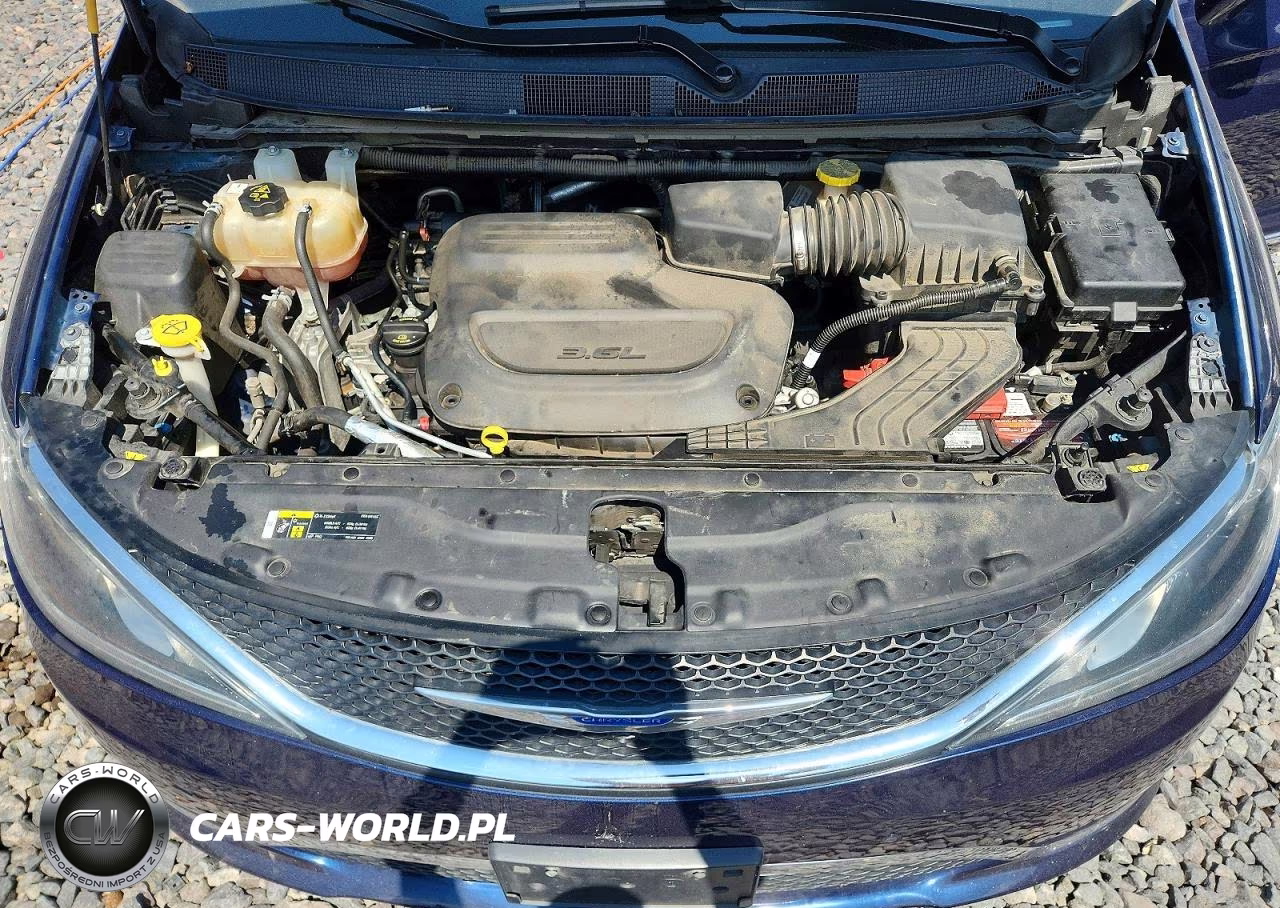 2019 Chrysler Pacifica Limited VIN:2C4RC1GG2KR574423 - 12