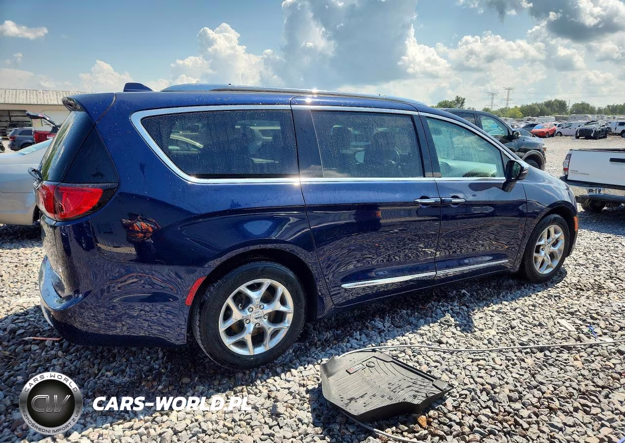 2019 Chrysler Pacifica Limited VIN:2C4RC1GG2KR574423 - 3