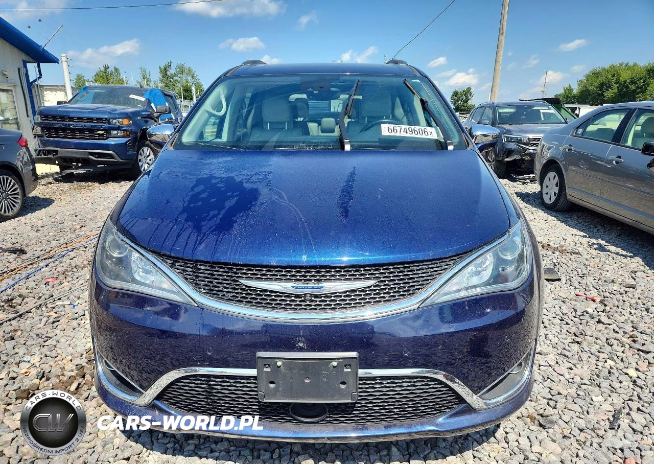 2019 Chrysler Pacifica Limited VIN:2C4RC1GG2KR574423 - 5
