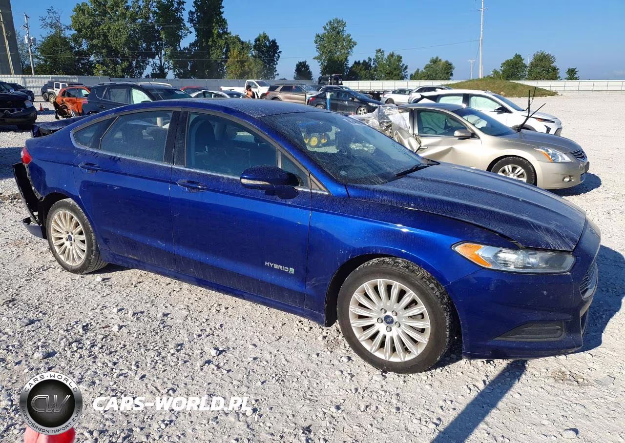 2016 Ford Fusion Se Hybrid VIN:3FA6P0LU7GR123833 - 4