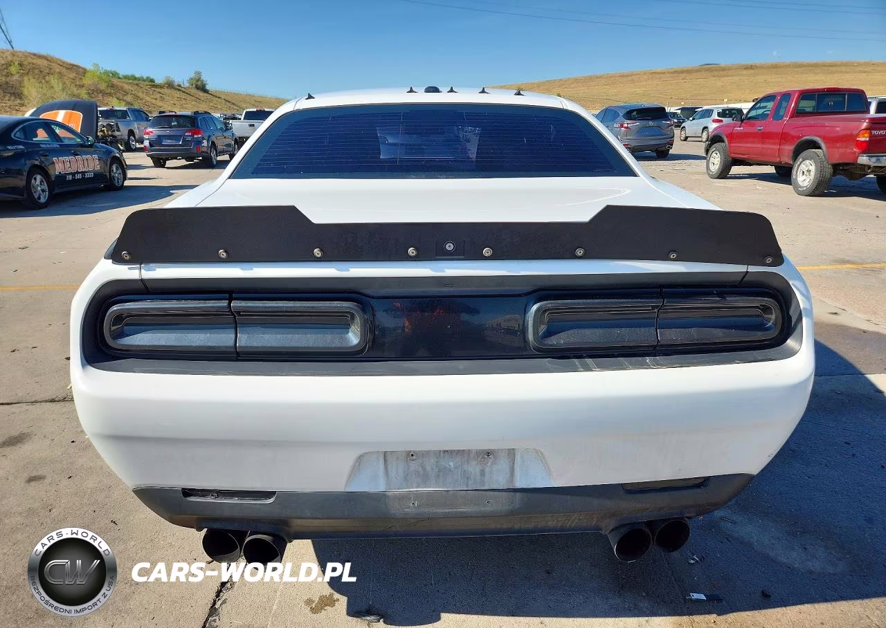 2018 Dodge Challenger Sxt VIN:2C3CDZAG5JH172267 - 6