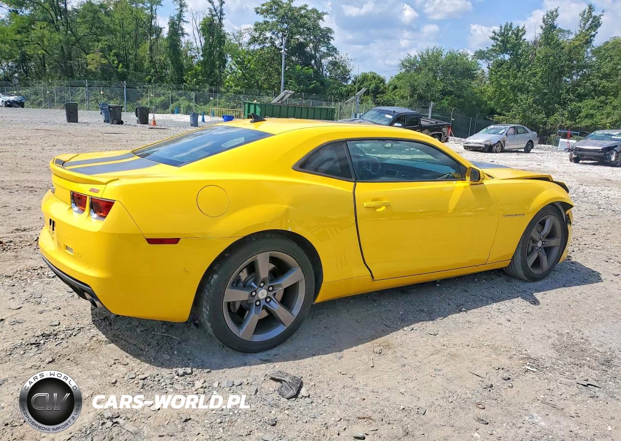 2011 Chevrolet Camaro 2Ss VIN:2G1FK1EJ8B9106161 - 3