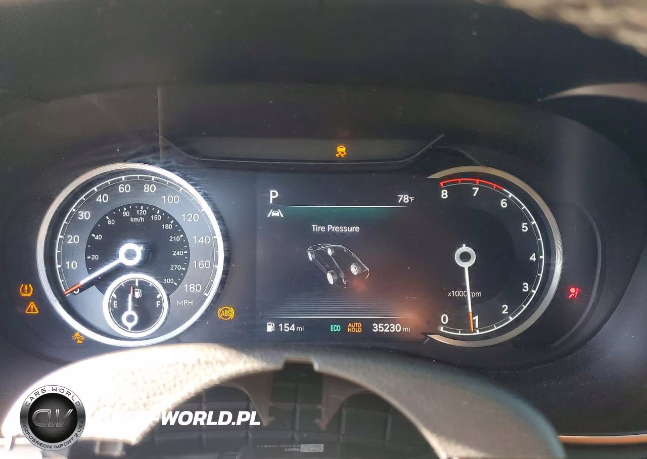 2022 Genesis G70 3.3T Standard VIN:KMTG54TEXNU081718 - 9