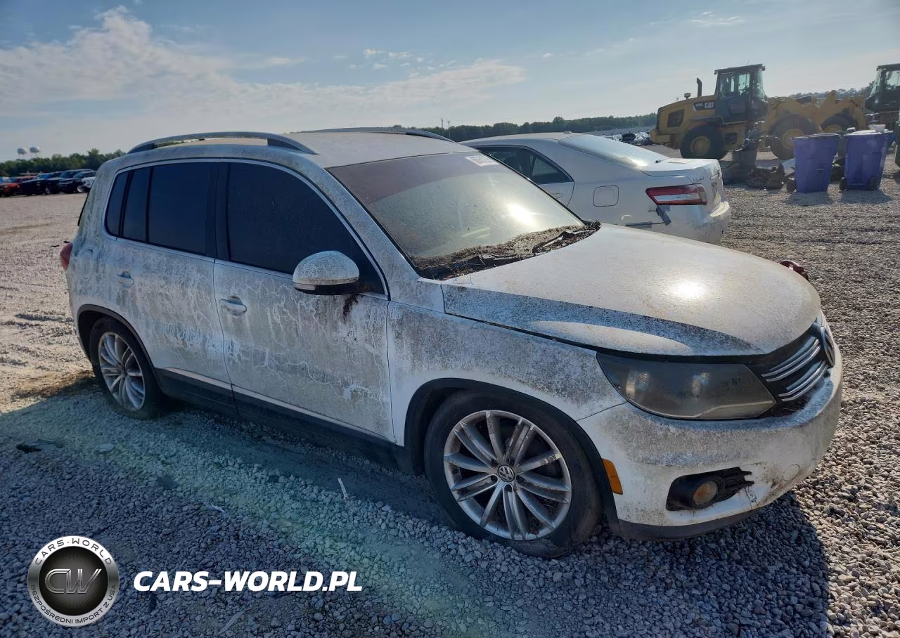 2014 Volkswagen Tiguan S VIN:WVGAV3AX4EW624029 - 4