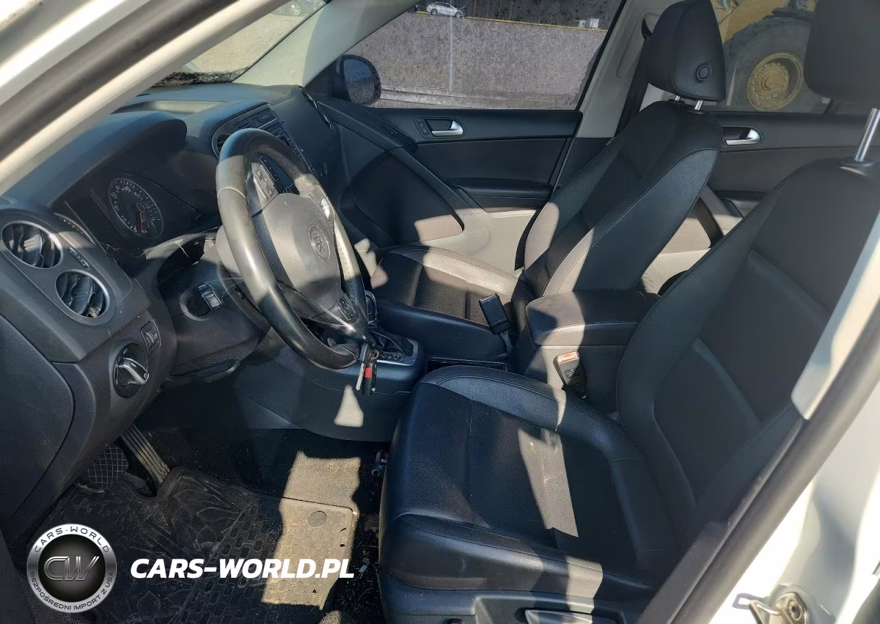 2014 Volkswagen Tiguan S VIN:WVGAV3AX4EW624029 - 7