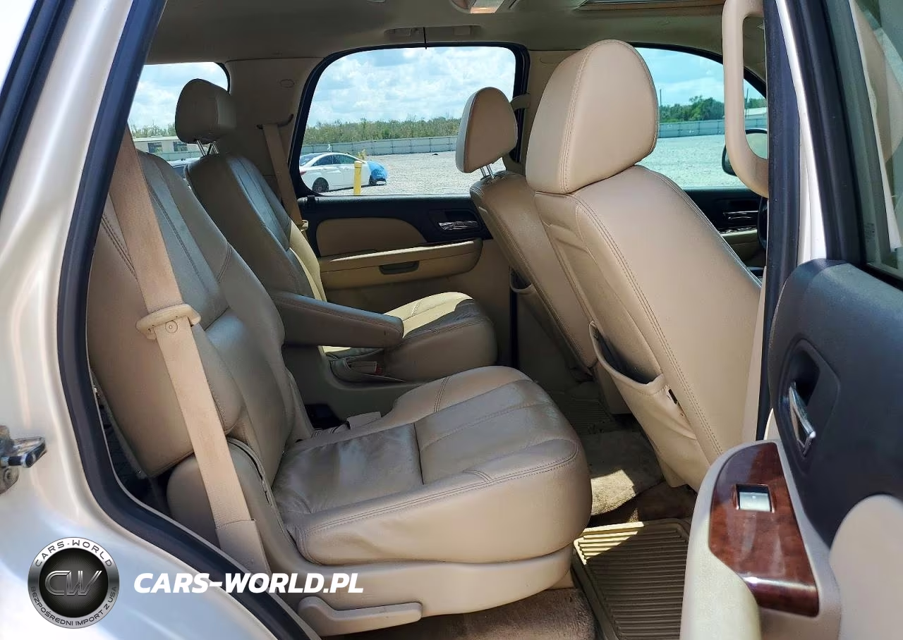 2008 Chevrolet Tahoe C1500 VIN:1GNFC13J38R195957 - 11