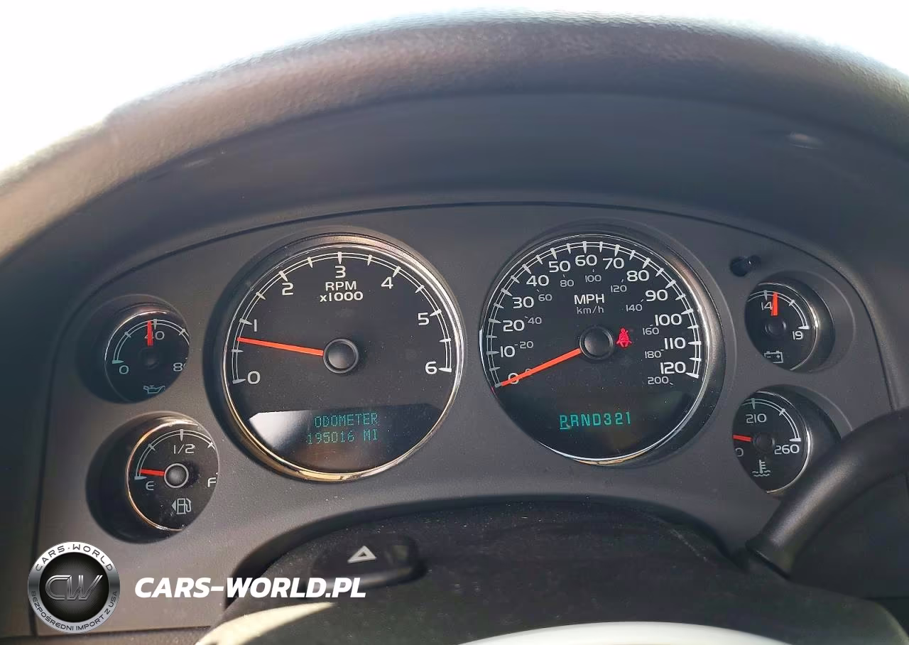 2008 Chevrolet Tahoe C1500 VIN:1GNFC13J38R195957 - 9