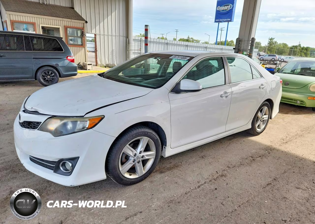2014 Toyota Camry Se – zdjęcie 1 z 12