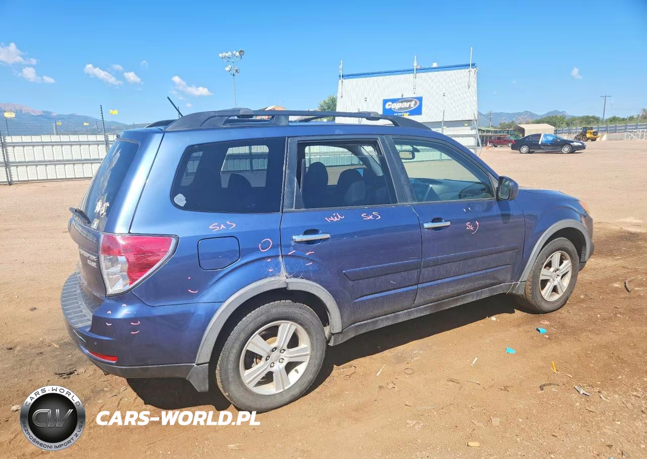 2011 Subaru Forester 2.5X Premium VIN:JF2SHADC5BH757980 - 3