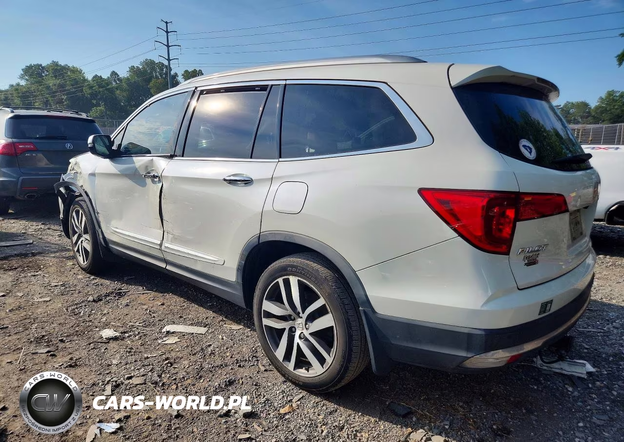 2016 Honda Pilot Touring VIN:5FNYF5H95GB016126 - 2