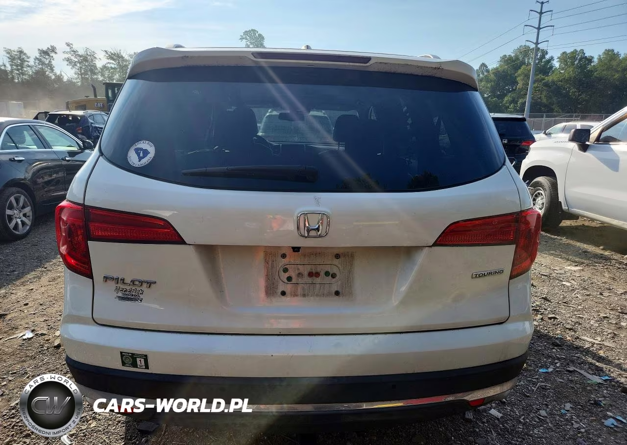 2016 Honda Pilot Touring VIN:5FNYF5H95GB016126 - 6