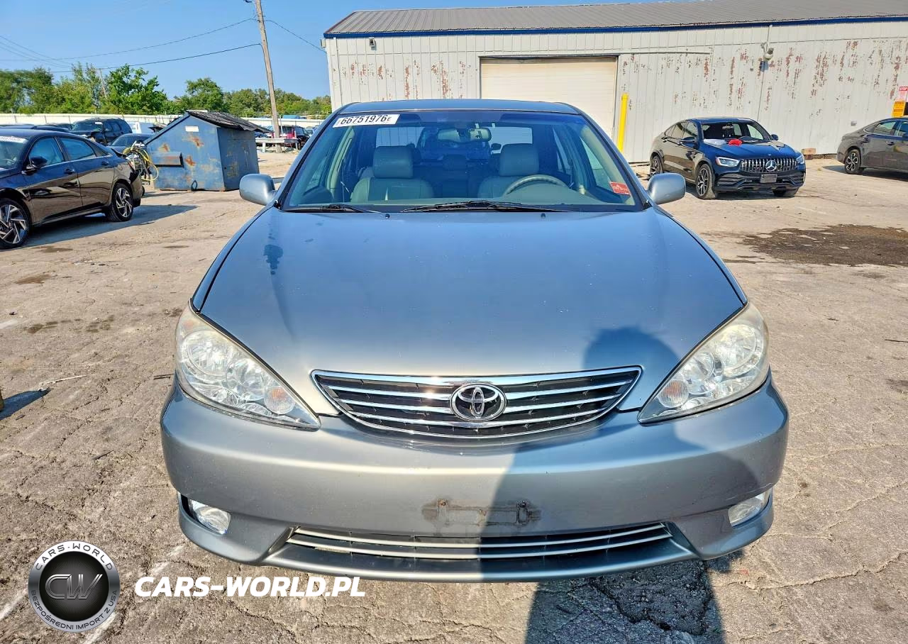2005 Toyota Camry Xle V6 VIN:4T1BF30KX5U619839 - 5