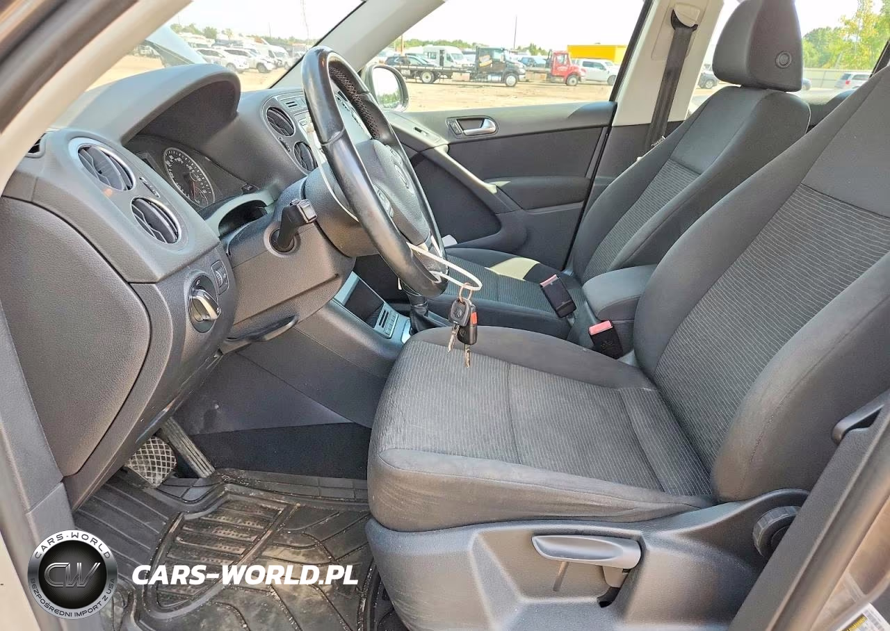 2014 Volkswagen Tiguan S VIN:WVGAV3AX1EW506746 - 7