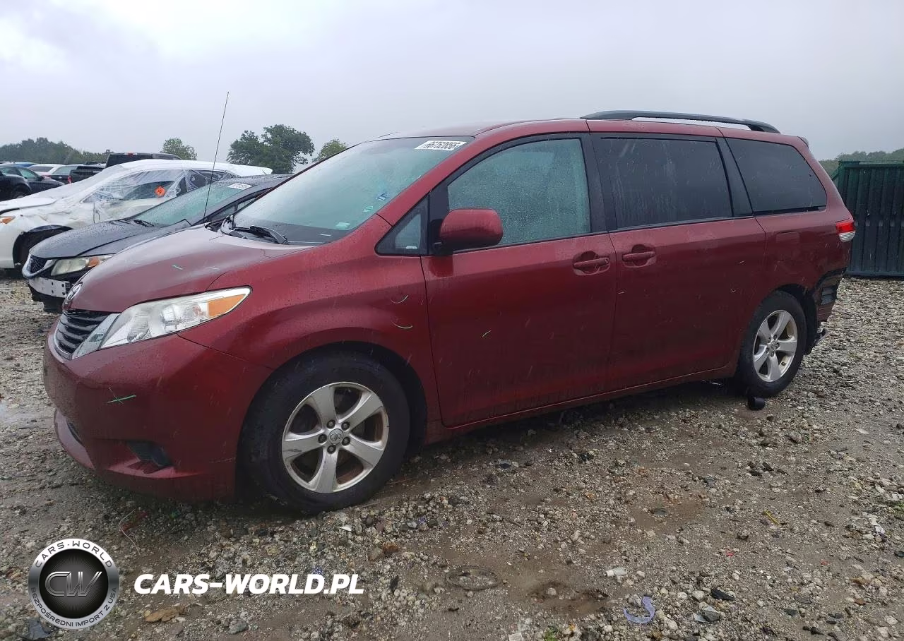 2013 Toyota Sienna Le VIN:5TDKK3DC9DS325242 - 1