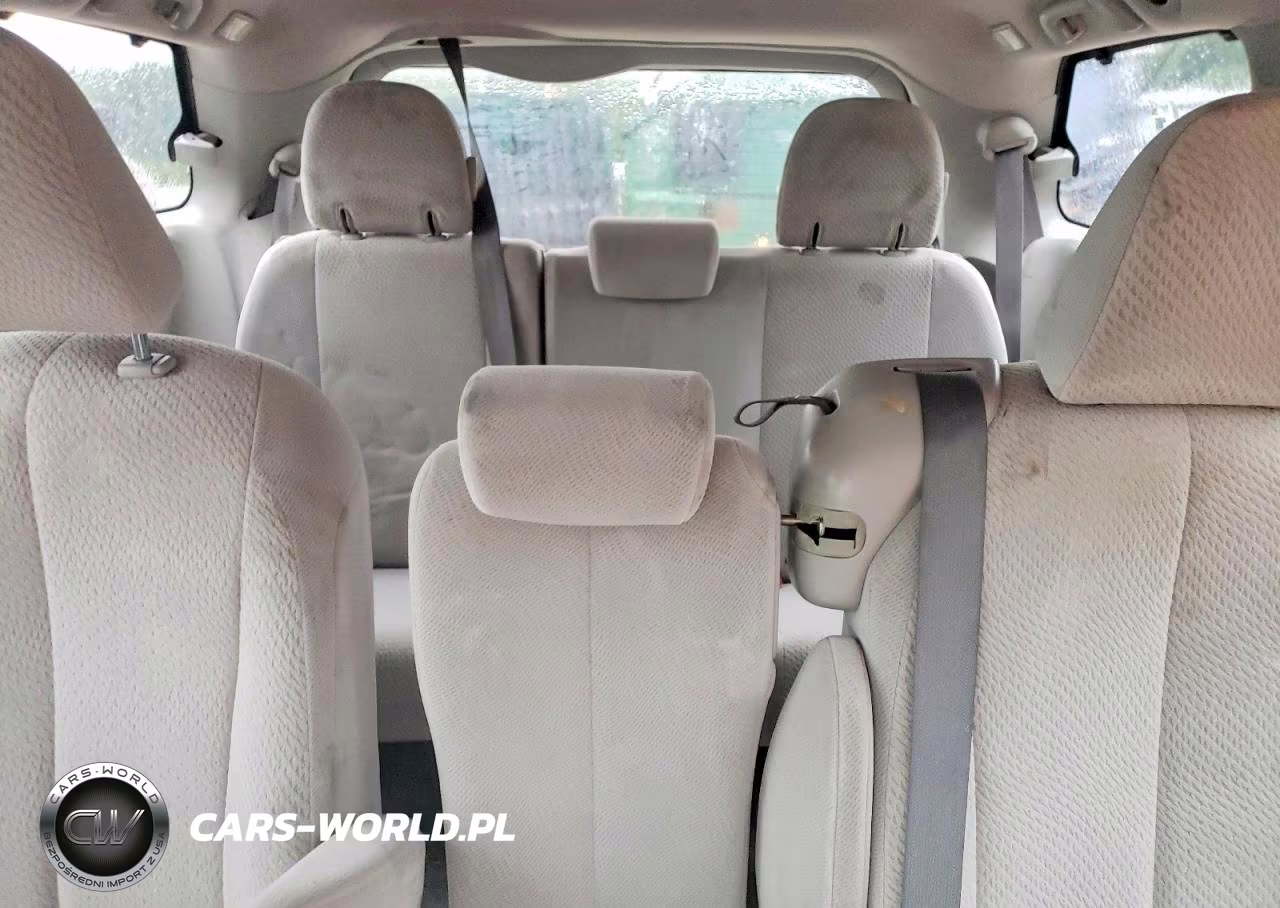 2013 Toyota Sienna Le VIN:5TDKK3DC9DS325242 - 10