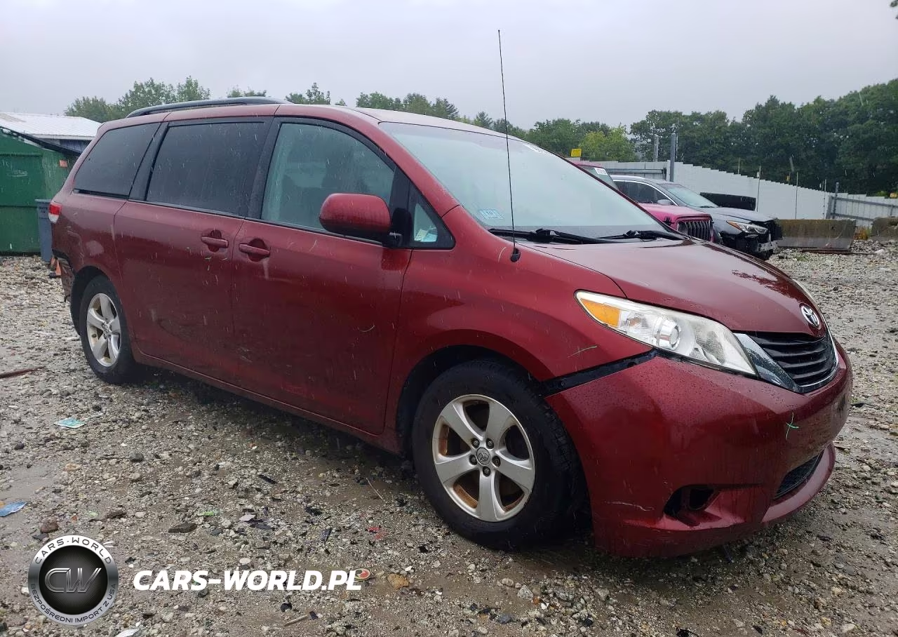 2013 Toyota Sienna Le VIN:5TDKK3DC9DS325242 - 4