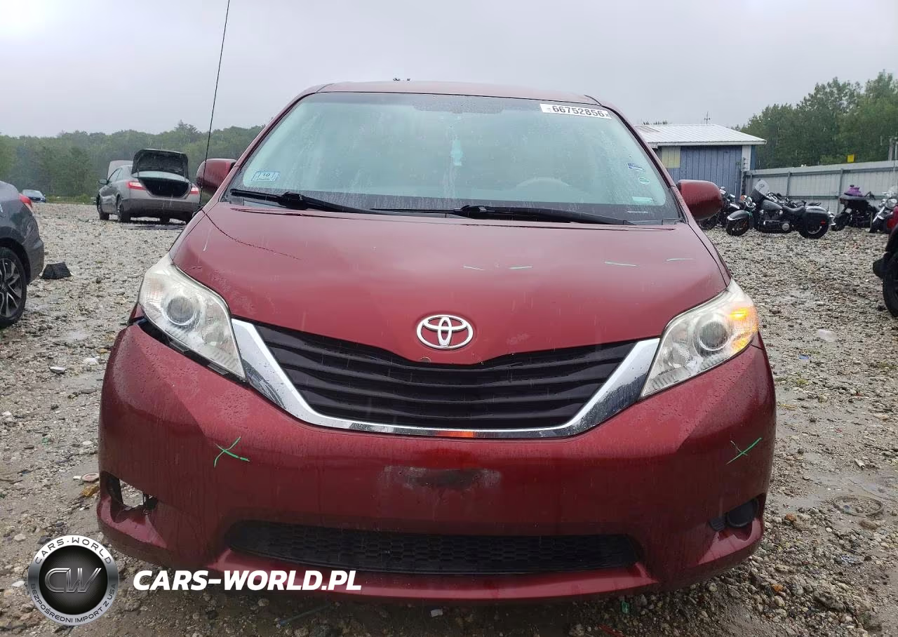 2013 Toyota Sienna Le VIN:5TDKK3DC9DS325242 - 5