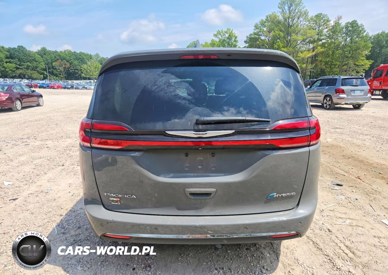 2022 Chrysler Pacifica Hybrid Touring L VIN:2C4RC1L75NR164113 - 6