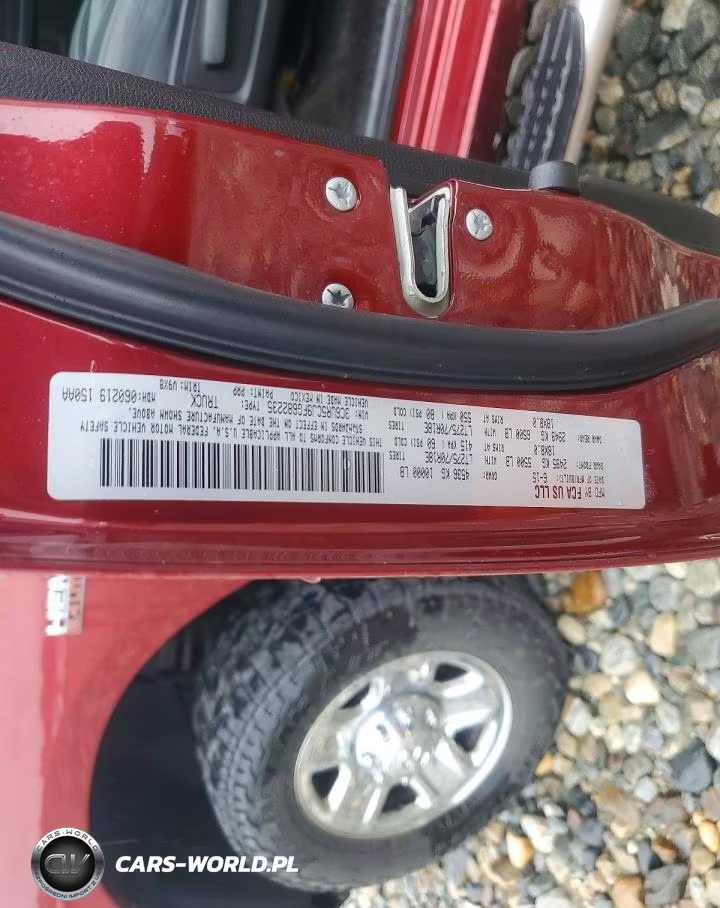 2015 Ram 2500 St VIN:3C6UR5CJ9FG682235 - 13