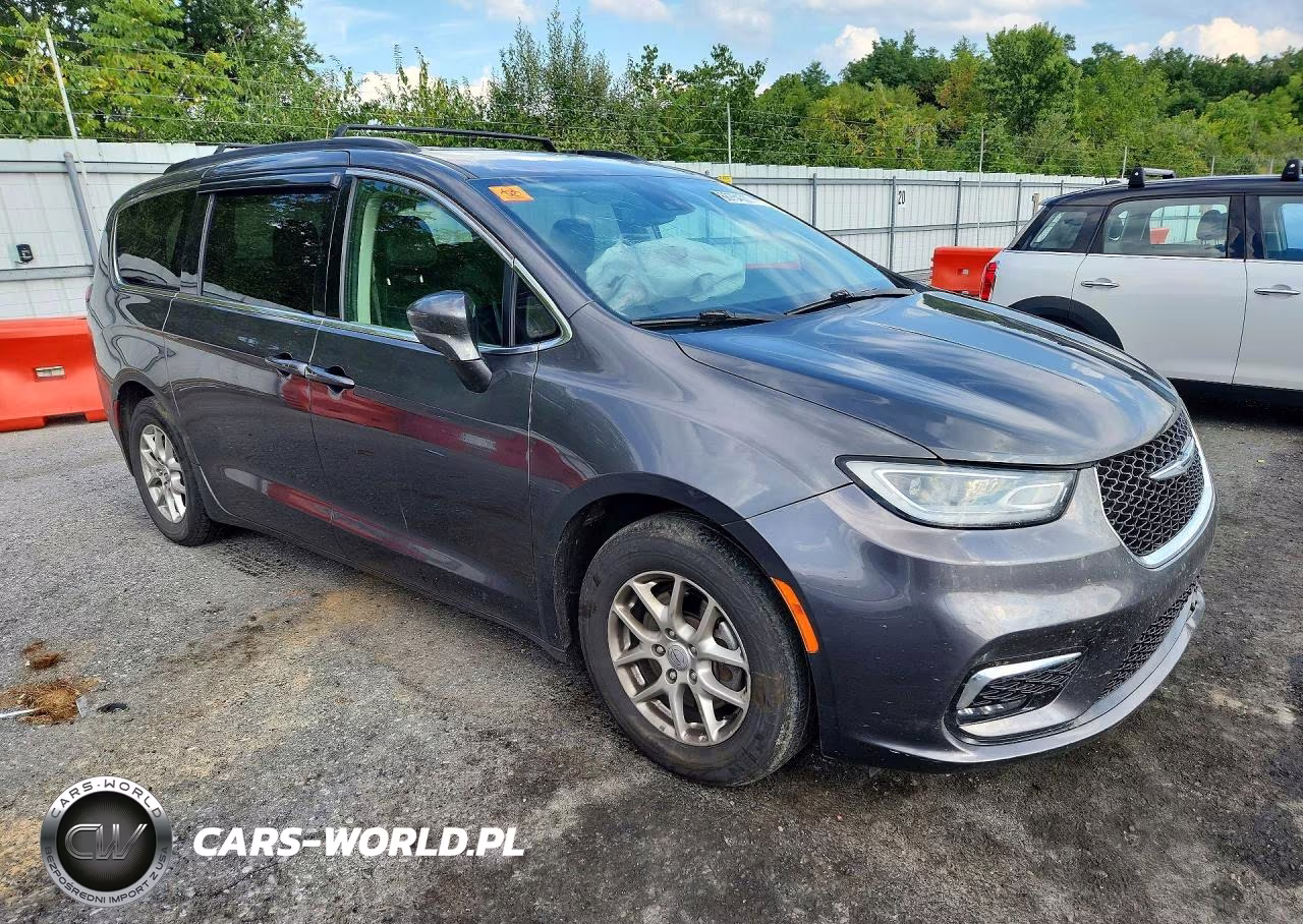 2022 Chrysler Pacifica Touring L VIN:2C4RC1BG6NR186297 - 4