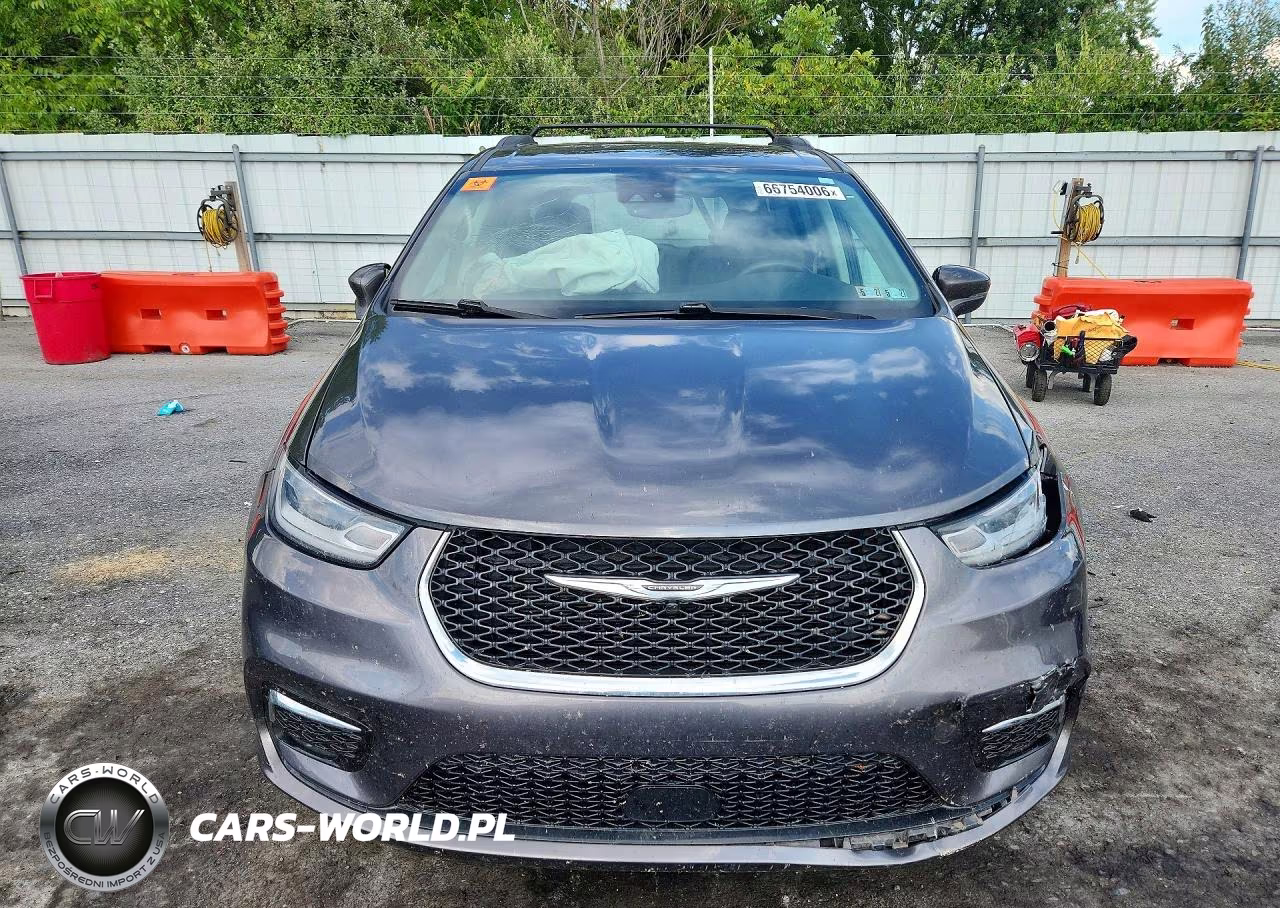 2022 Chrysler Pacifica Touring L VIN:2C4RC1BG6NR186297 - 5