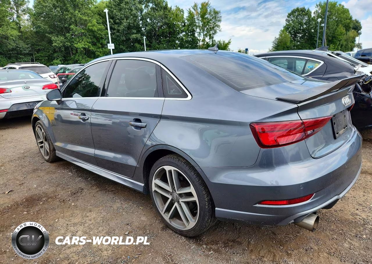 2018 Audi A3 Premium Plus VIN:WAUJ8GFF6J1022272 - 2