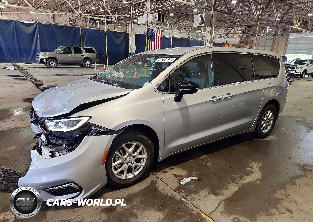 2026 Chrysler Pacifica Select – zdjęcie 1 z 14