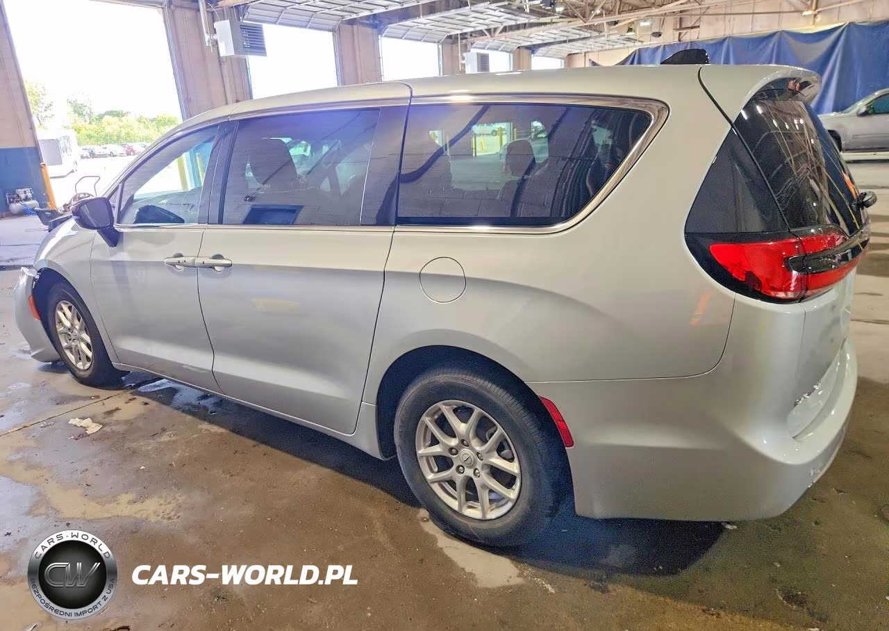 2026 Chrysler Pacifica Select VIN:2C4RC1BG7TR193594 - 2
