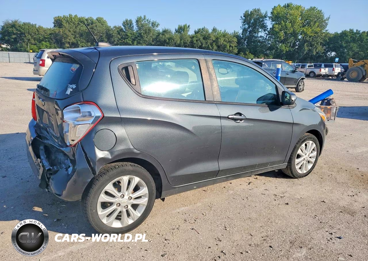 2018 Chevrolet Spark 1Lt VIN:KL8CD6SA4JC439334 - 3
