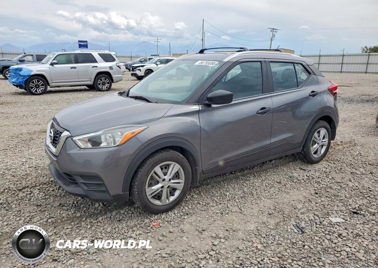 2019 Nissan Kicks S