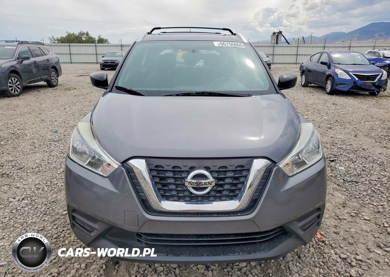 2019 Nissan Kicks S VIN:3N1CP5CU1KL482443 - 5